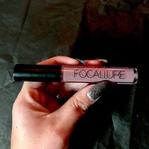 Focallure long lasting lipstick